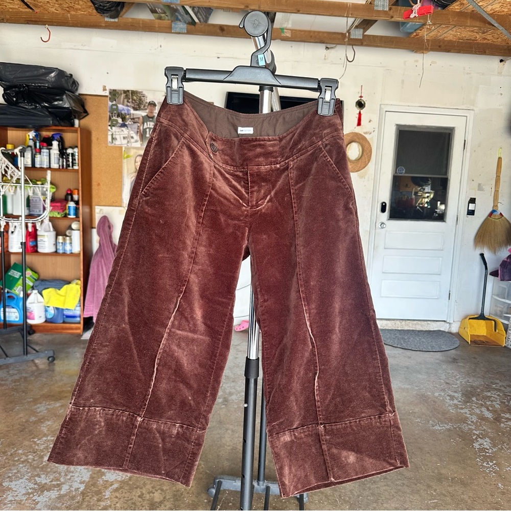 Brown GAP capri pants
